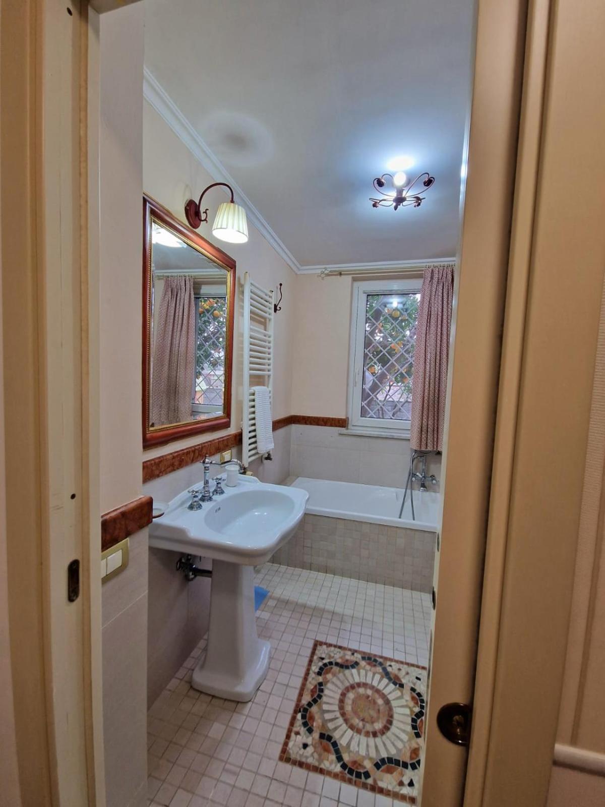 Fuga A Napoli Apartment ภายนอก รูปภาพ