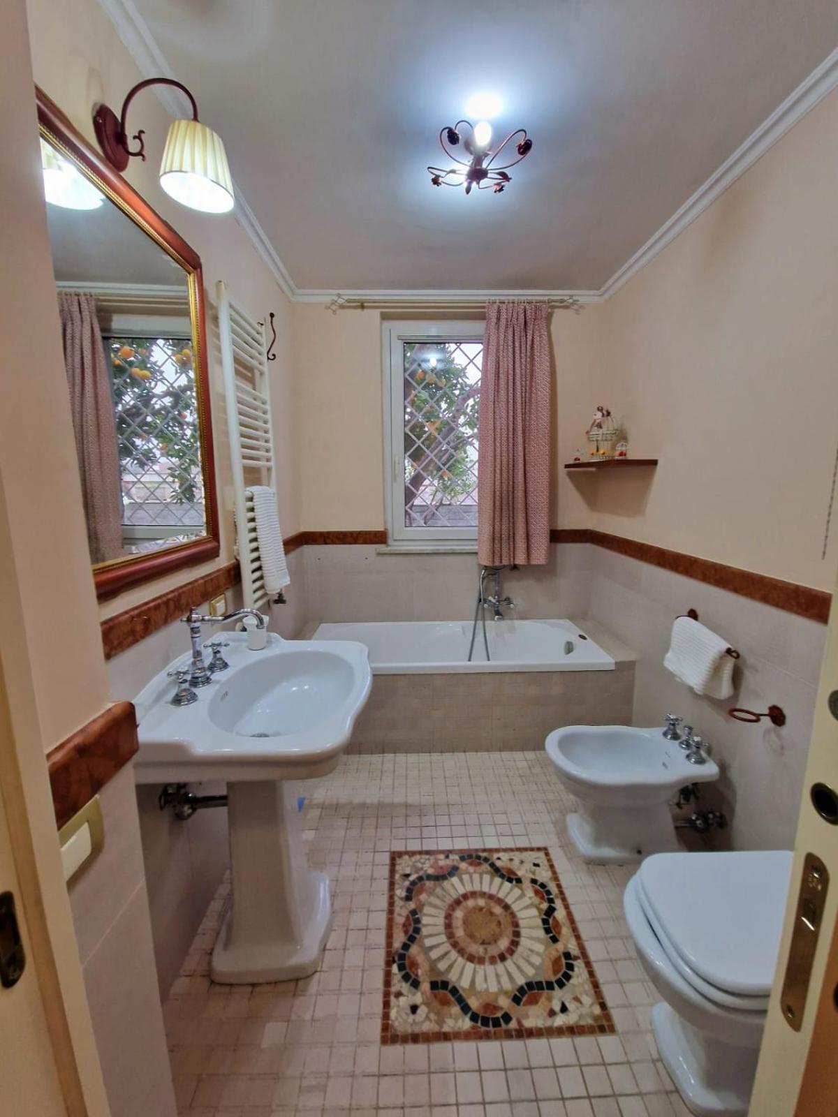 Fuga A Napoli Apartment ภายนอก รูปภาพ